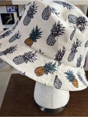 Source Unknown Pineapple Print Bucket Hat - White, Black, Teal, Yellow
